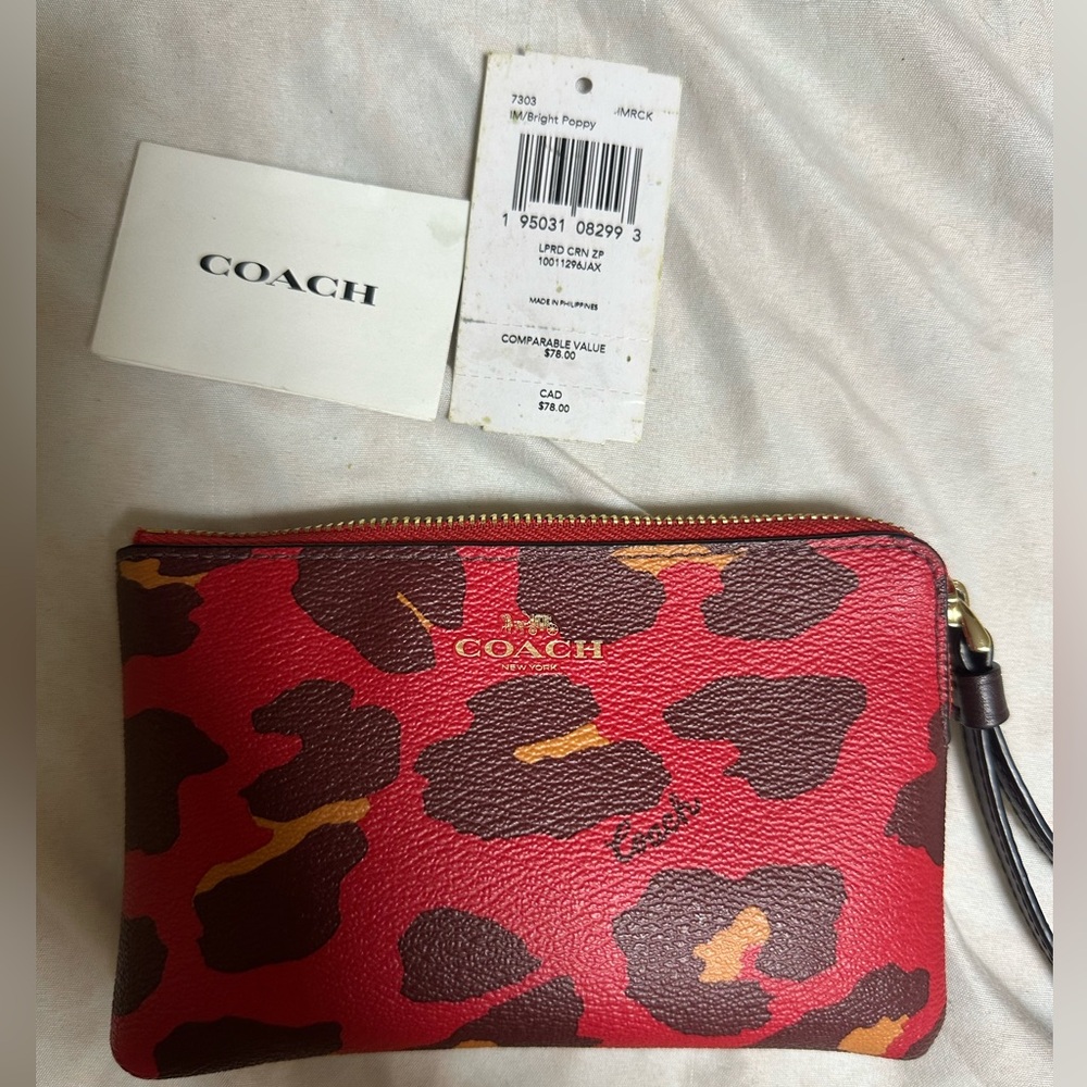Coach bag Used a few times comes with tag and paper work.